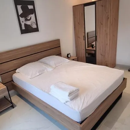 Appartement Dauphine - Pres De La Gare